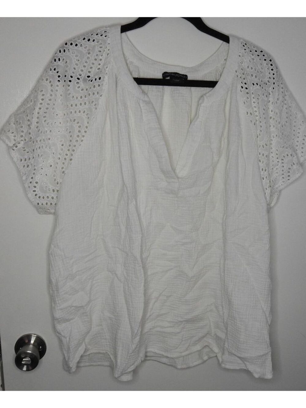 Cynthia Rowley Plus Size V Neck Top Size 3X